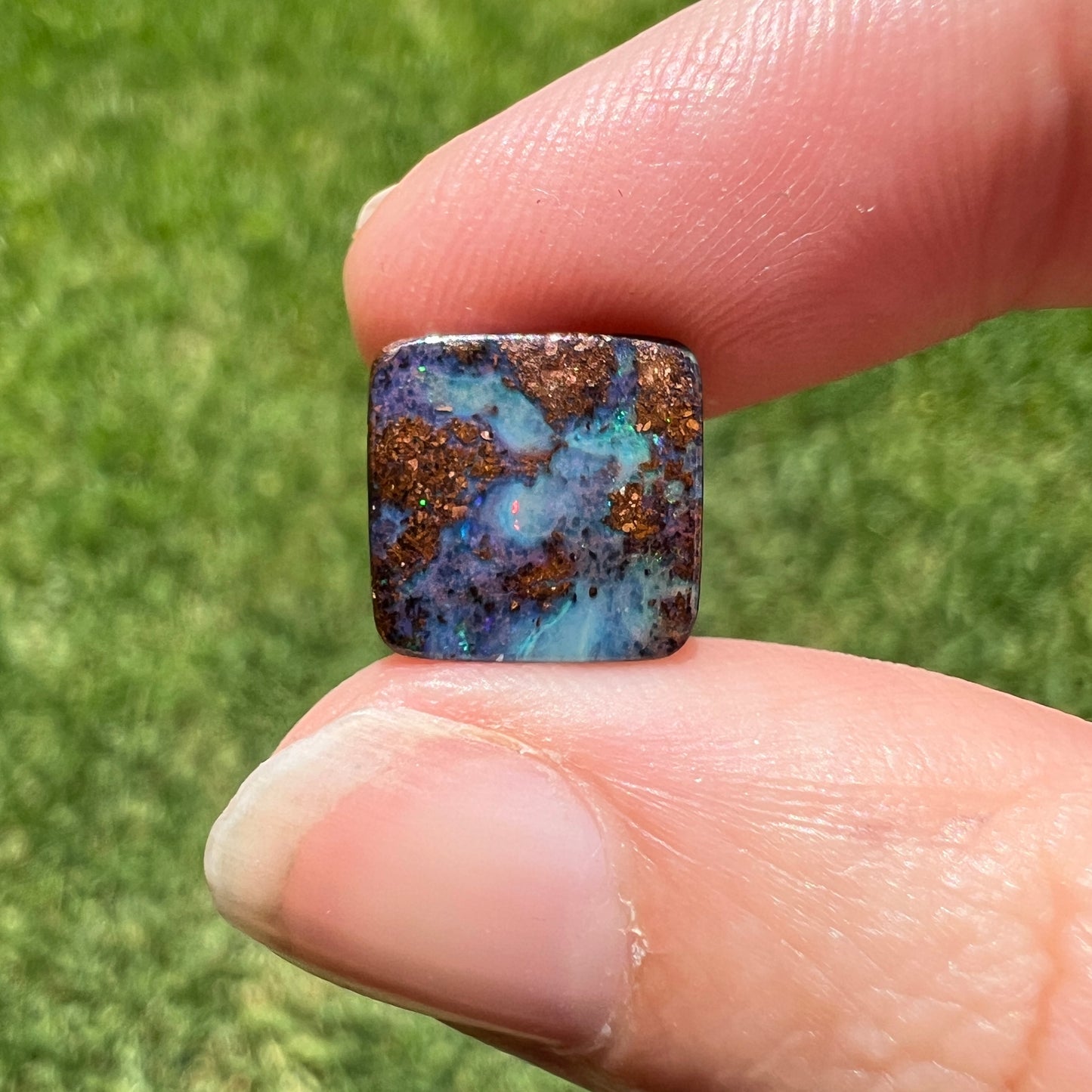 4.84 Ct small boulder opal