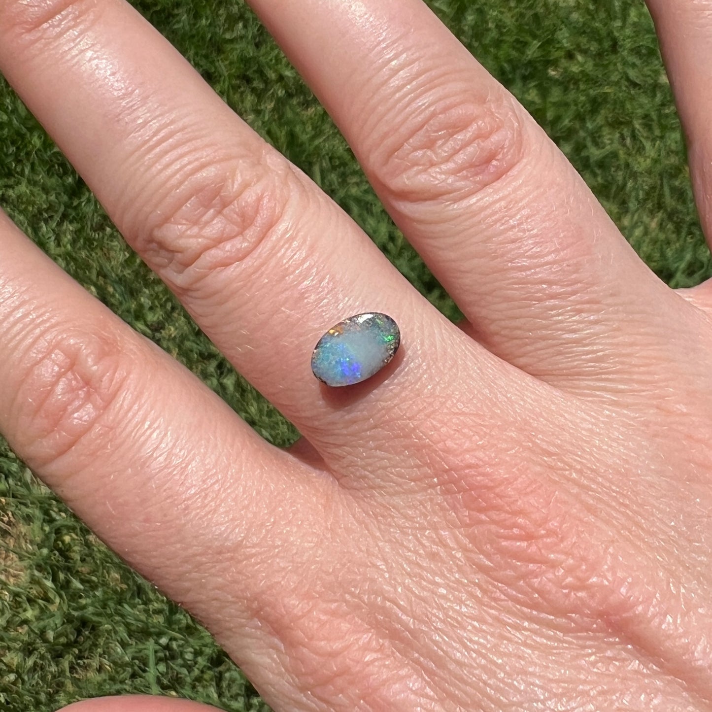 1.09 Ct extra small boulder opal