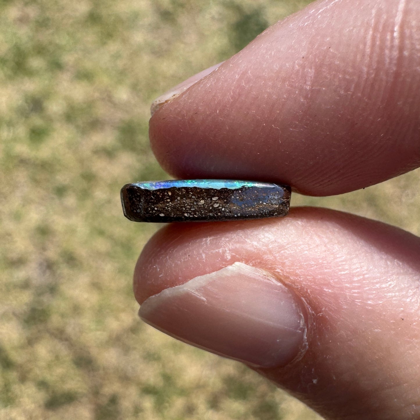3.92 Ct blue-stripe heart boulder opal