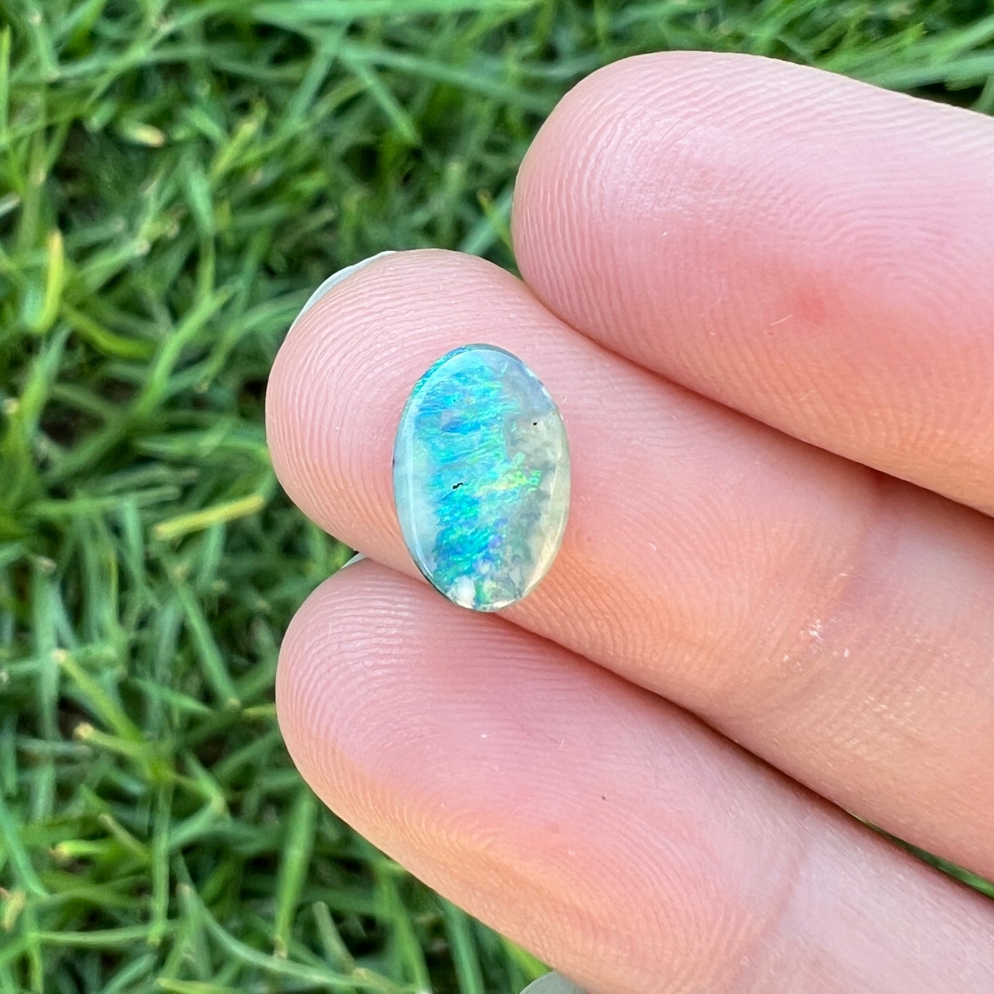 1.26 Ct extra small boulder opal