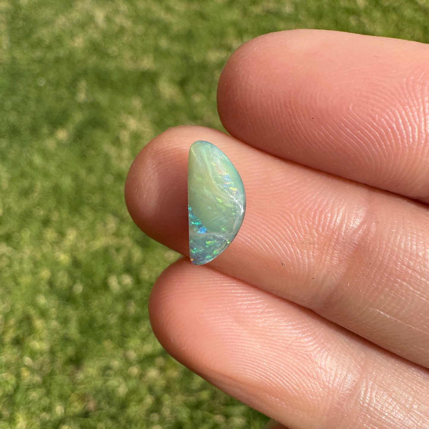 1.15 Ct small boulder opal