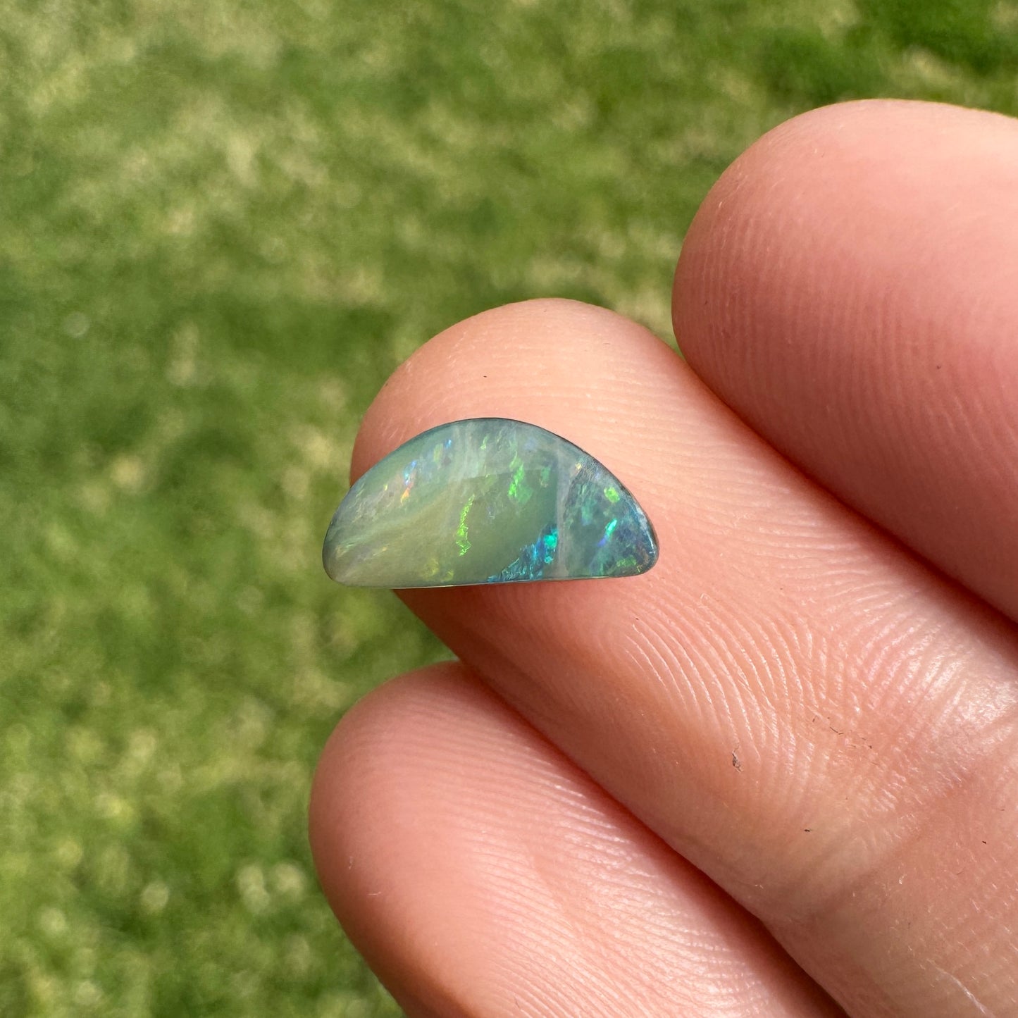 1.15 Ct small boulder opal