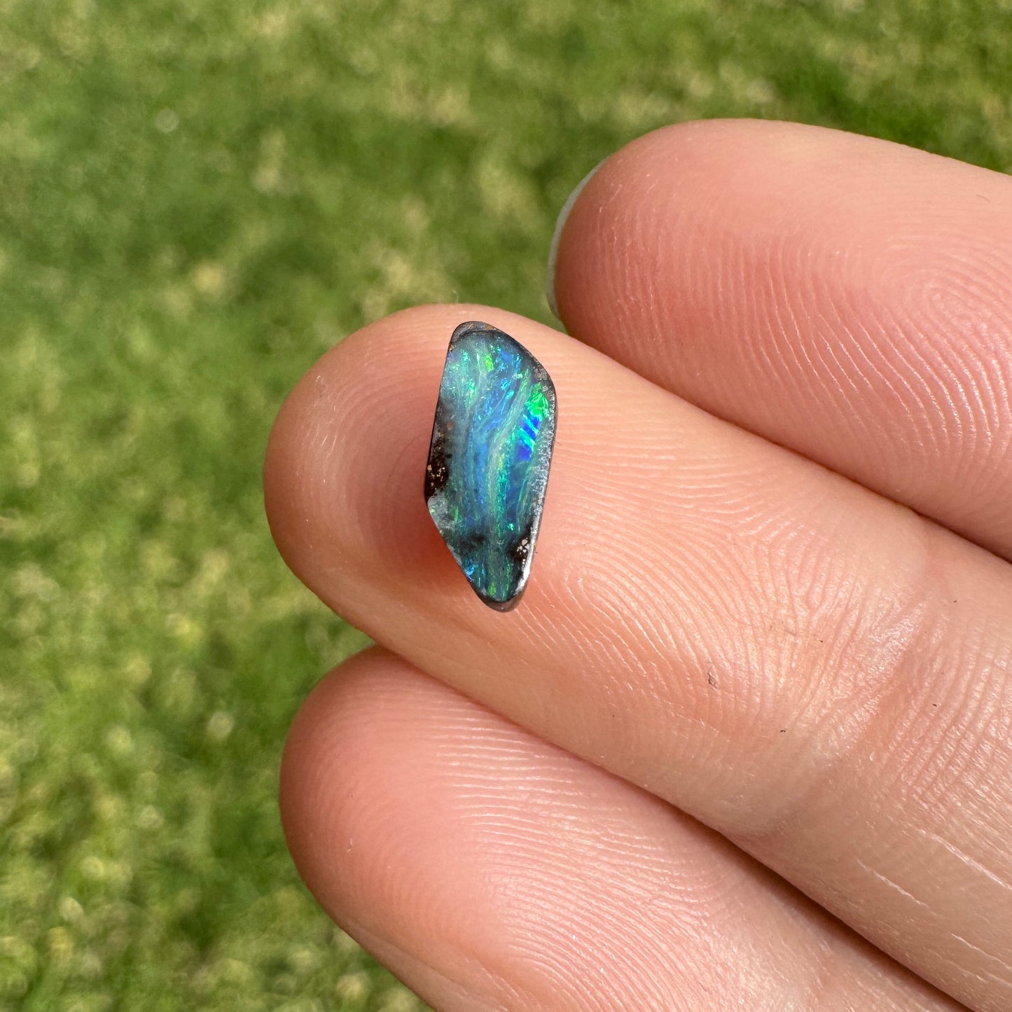 1.03 Ct small boulder opal