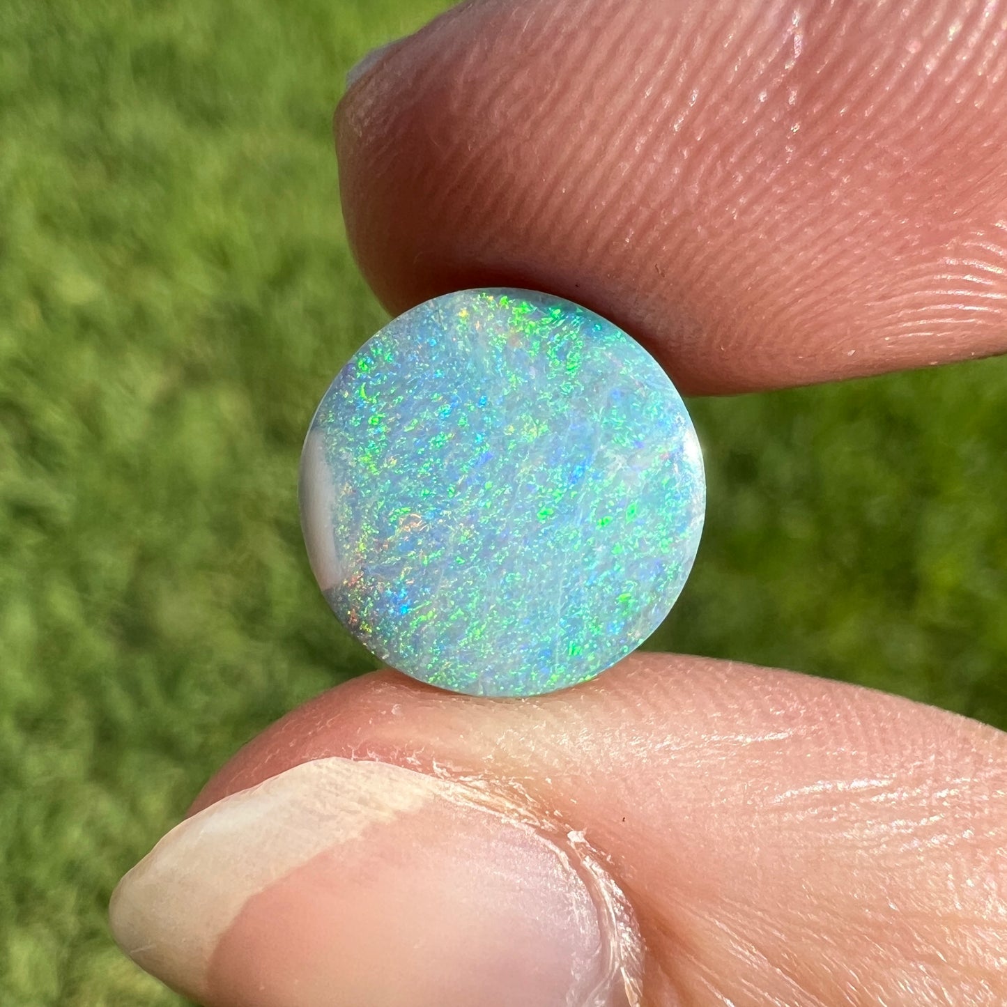 3.38 Ct circle boulder opal