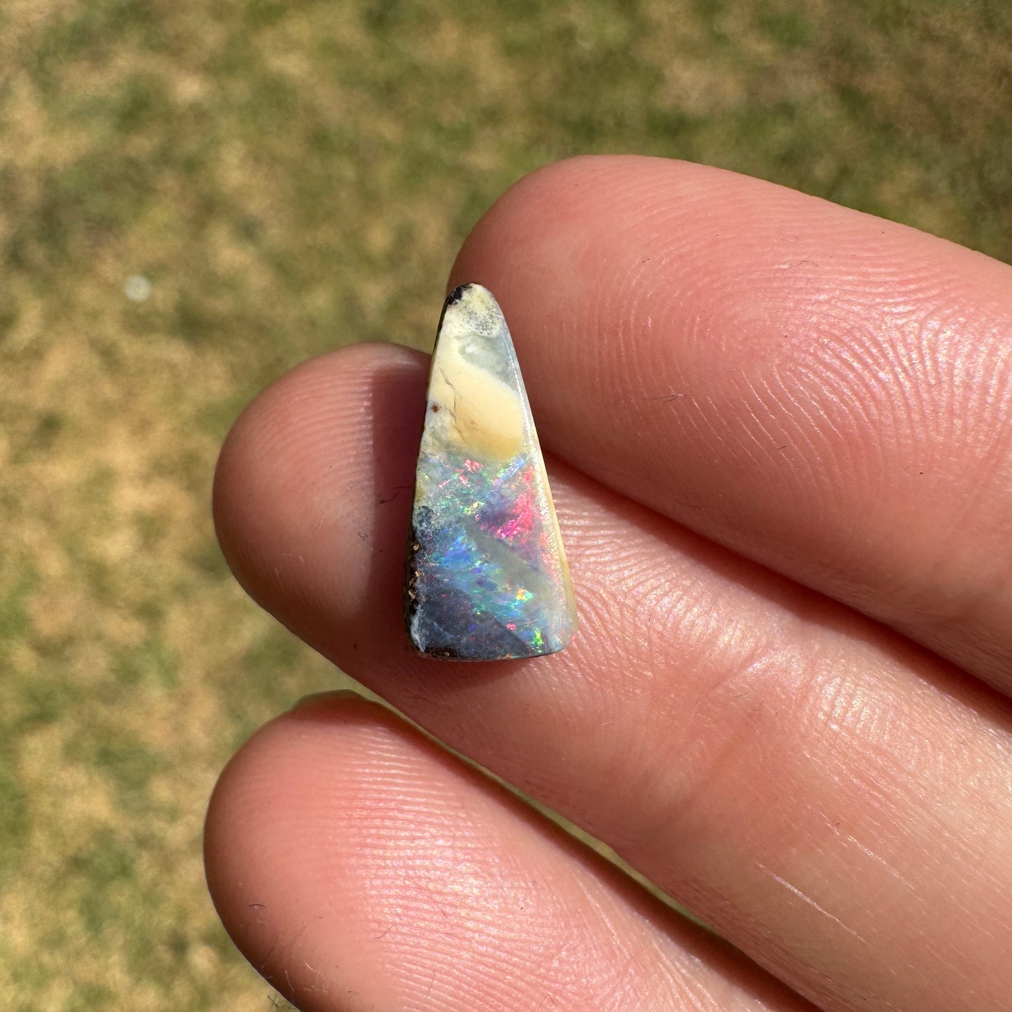 2.07 Ct small boulder opal