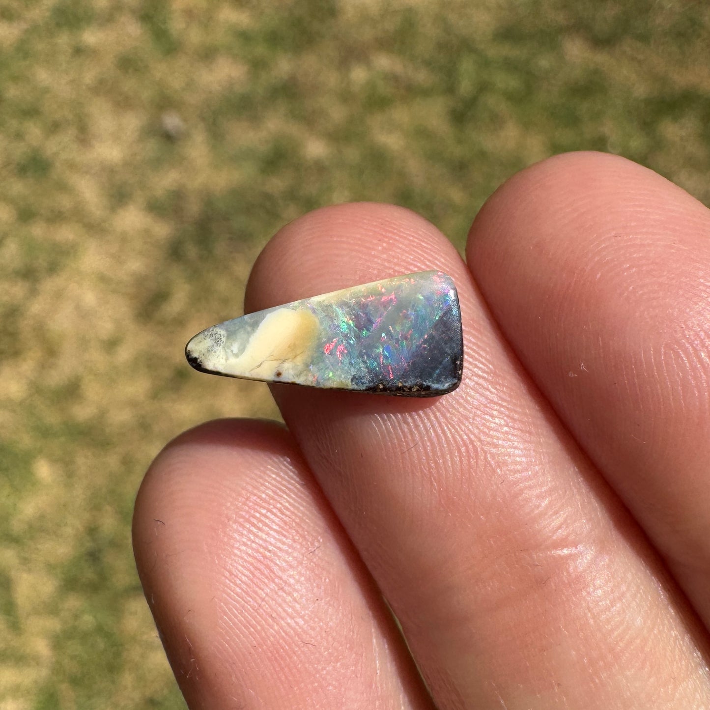 2.07 Ct small boulder opal
