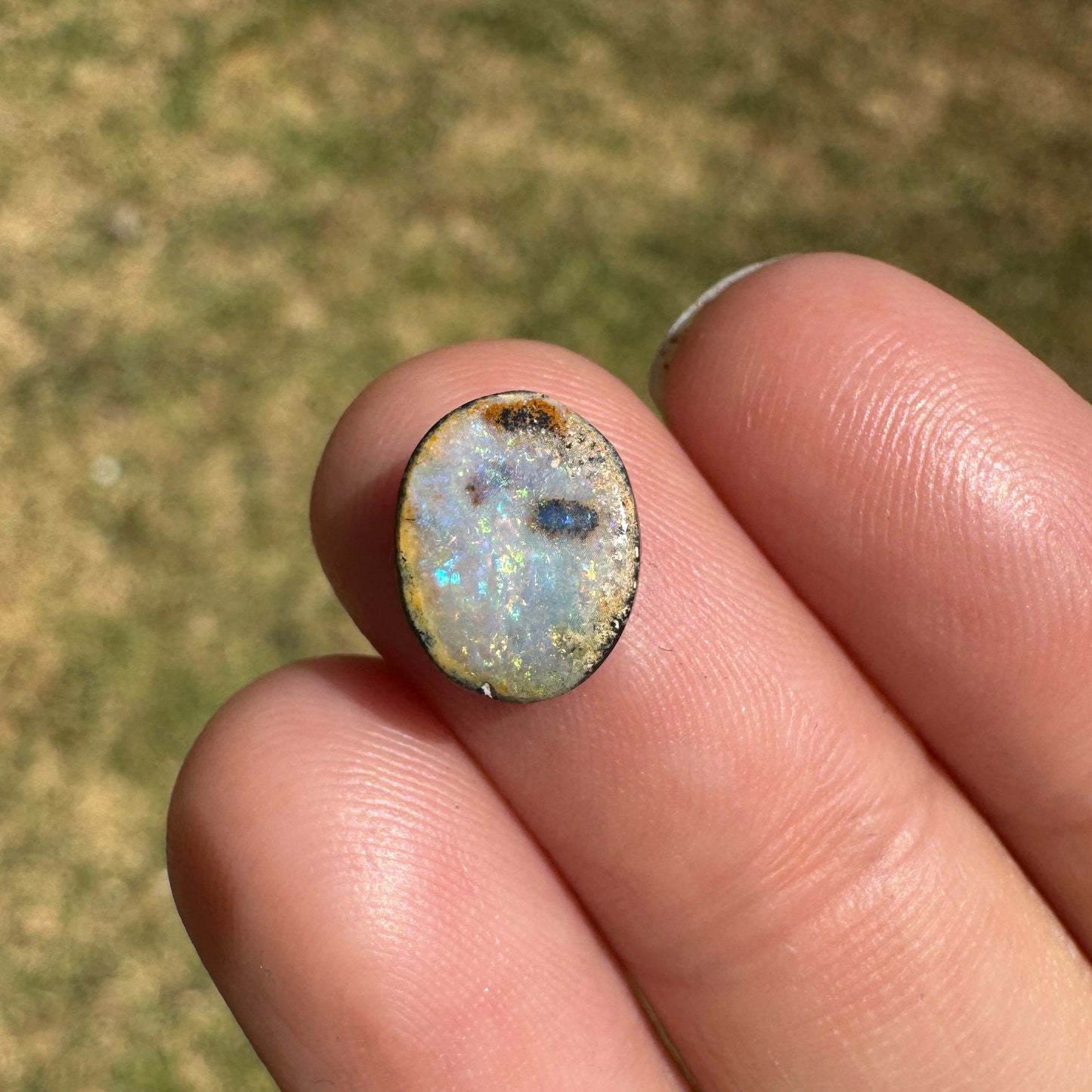 2.35 Ct small boulder opal