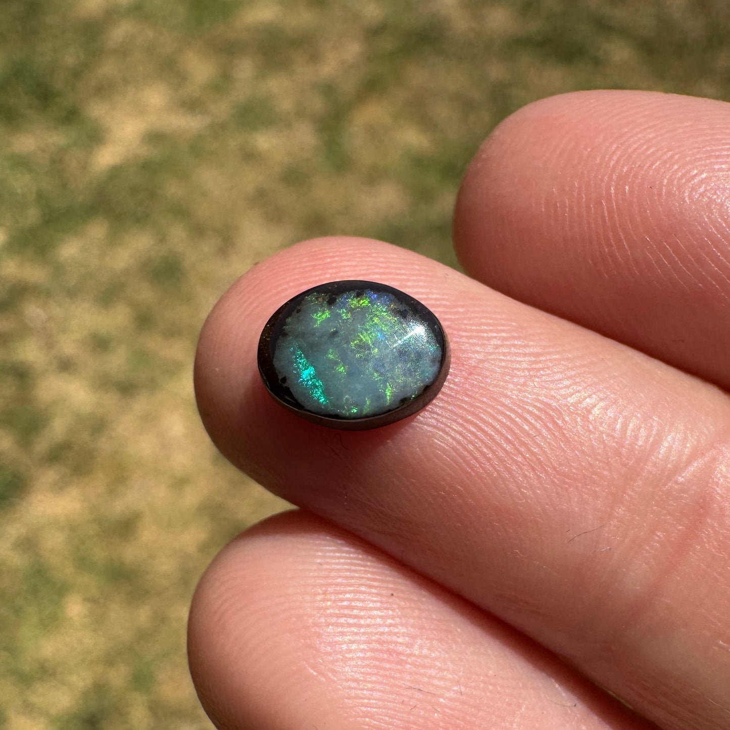 1.27 Ct small boulder opal
