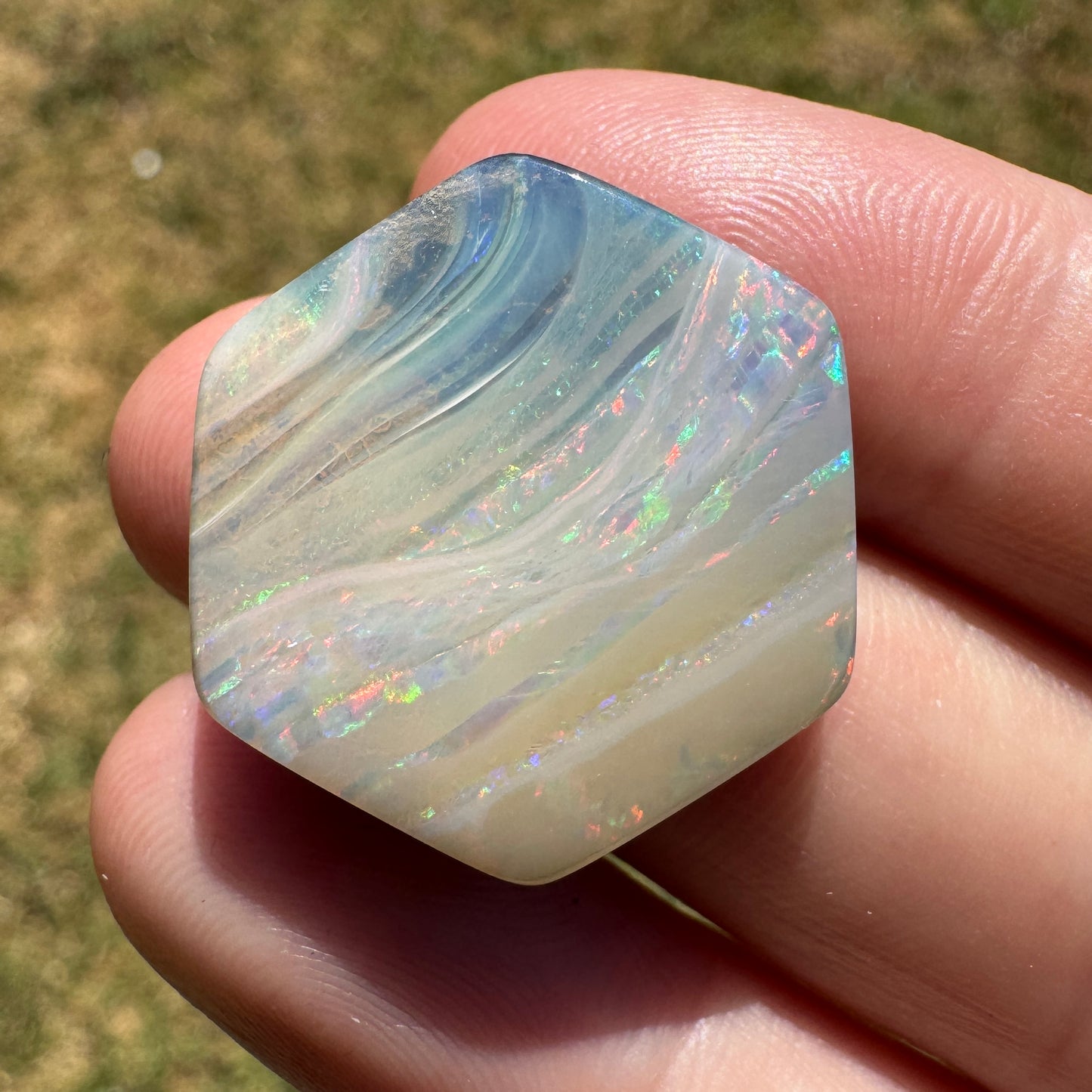 22.08 Ct large hexagon boulder opal