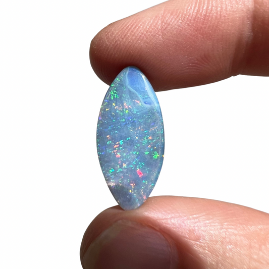 5.64 Ct blue boulder opal