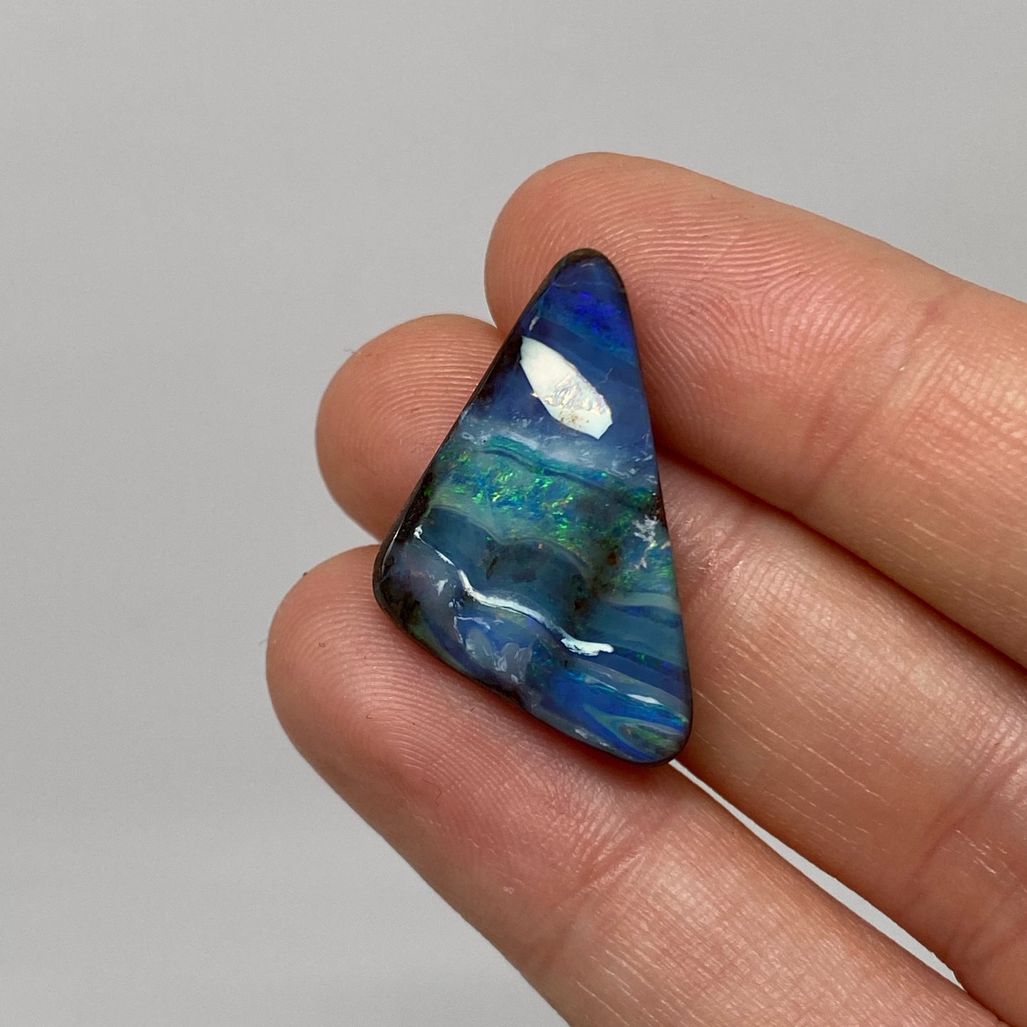 13.35 Ct triangle boulder opal