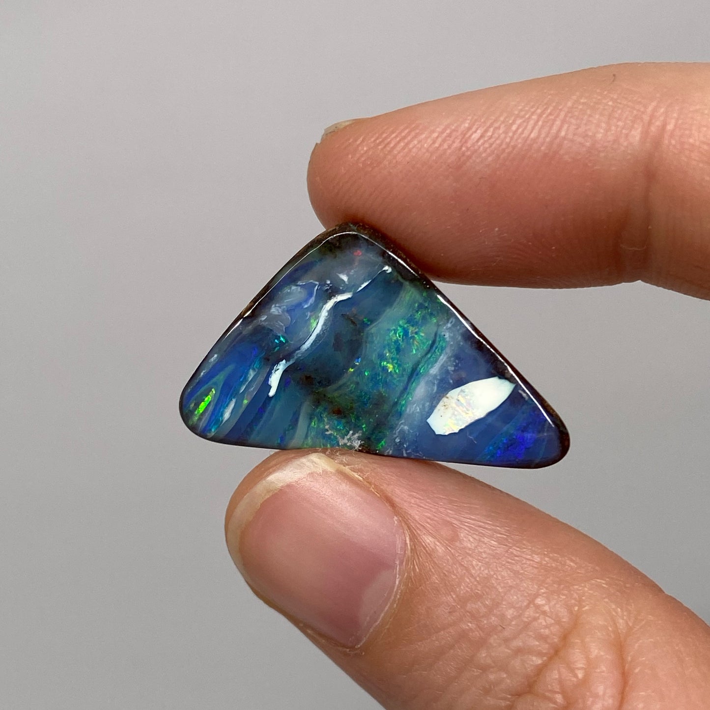 13.35 Ct triangle boulder opal