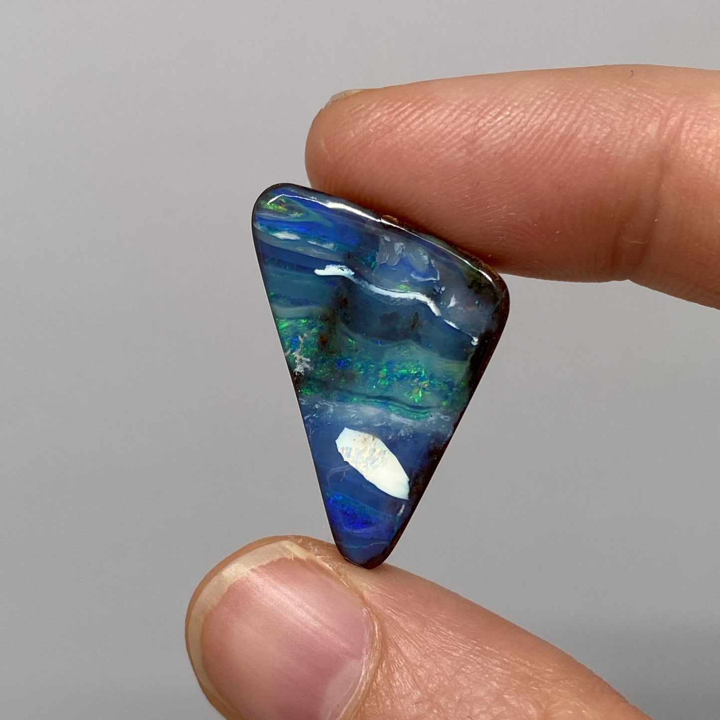 13.35 Ct triangle boulder opal