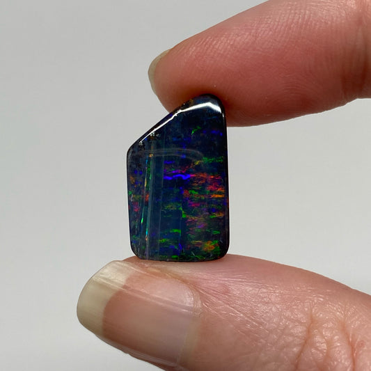 9.06 Ct small boulder opal