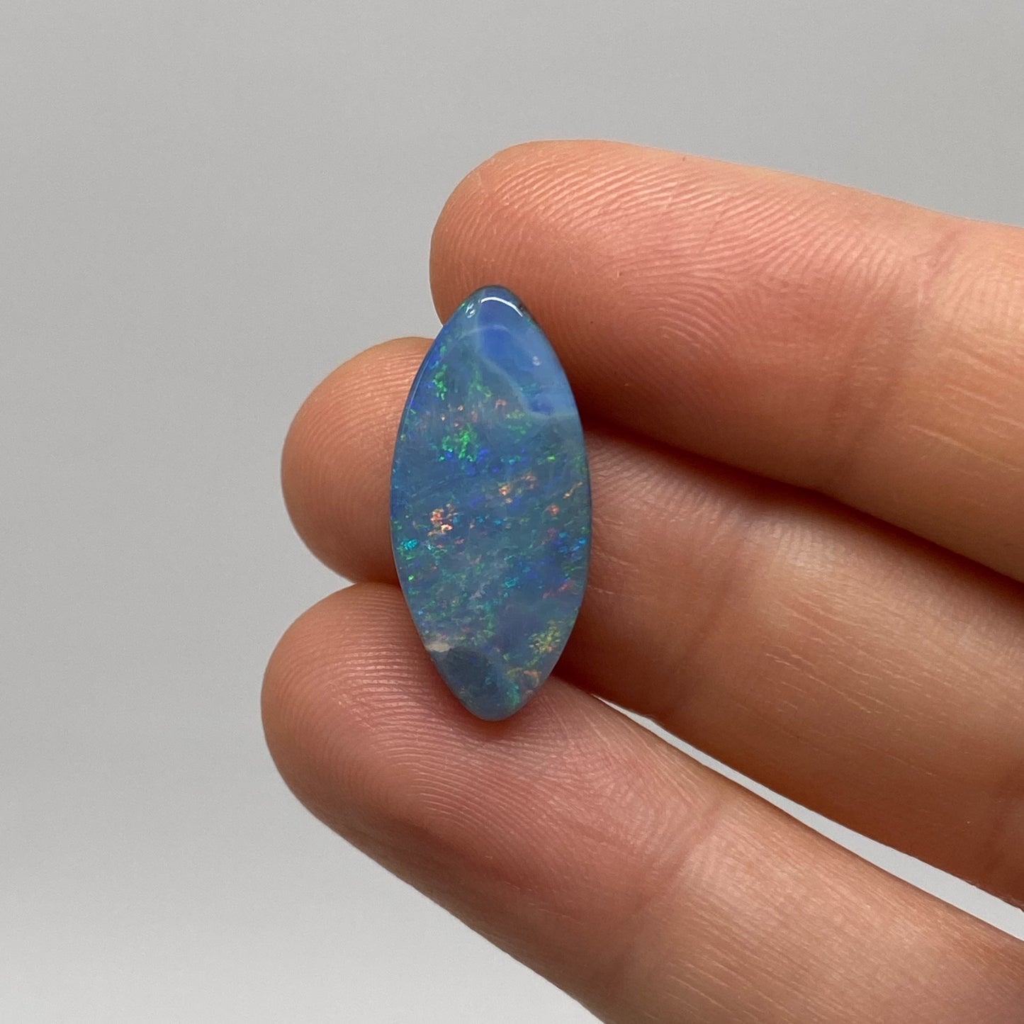 5.64 Ct blue boulder opal