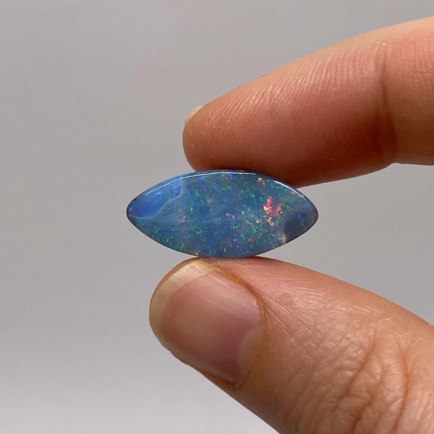 5.64 Ct blue boulder opal